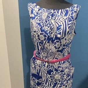 Blue & white belted sheath with pockets!